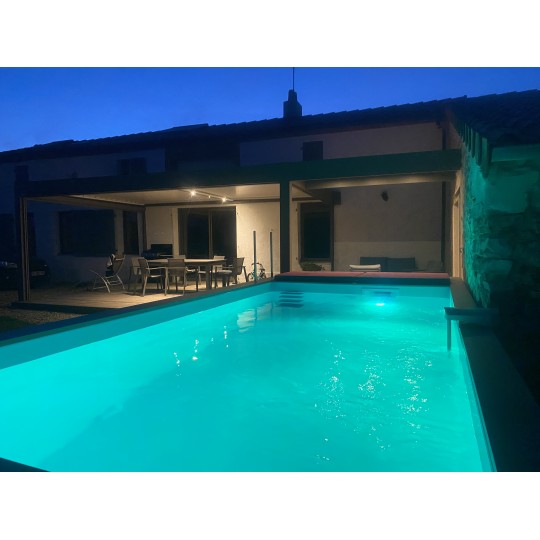 Piscine Alu avec filtration integrée sur mesure  Moins 10% sur tout les modèles jusqu'a fin Avril  Dès 16'470 CHF TTC Piscine Alu avec filtration integrée sur mesure  Moins 10% sur tout les modèles jusqu'a fin Avril  Dès 16'470 CHF TTC